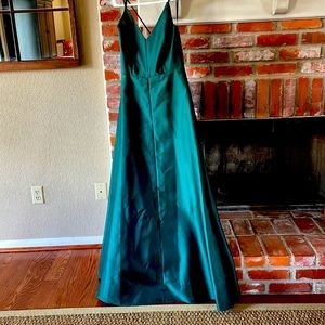 Emerald bridesmaids dress 8